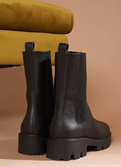 Sud Express Shoes & Accessories|Bottines Chelsea En Cuir Noir Ivy