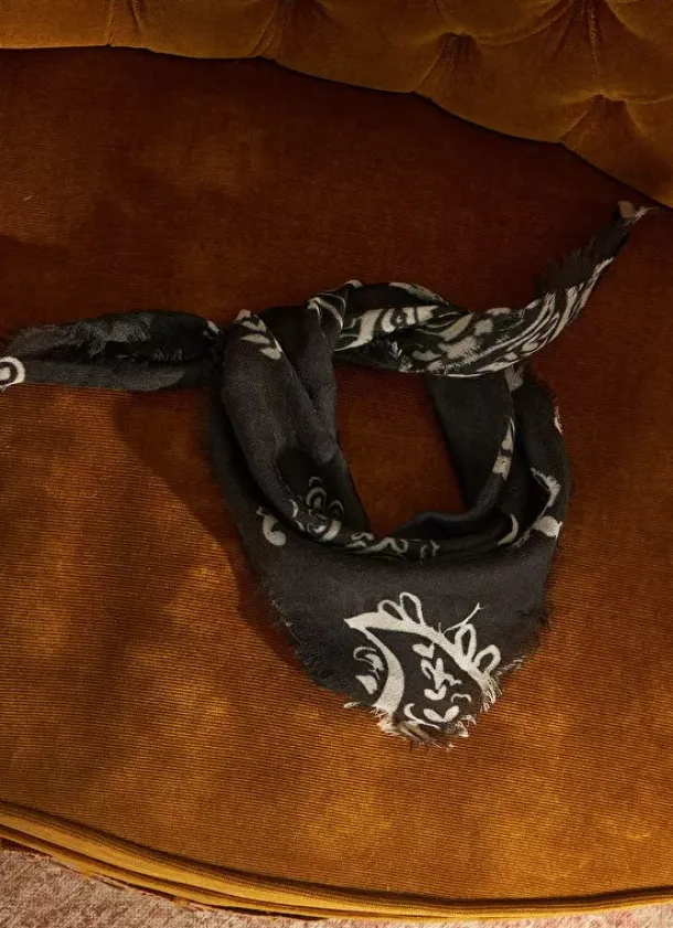 Sud Express Shoes & Accessories|Foulard Carre En Laine Et Soie Noir Epic