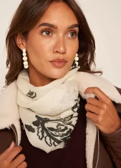 Sud Express Shoes & Accessories|Foulard Carre En Laine Et Soie Ecru Epic