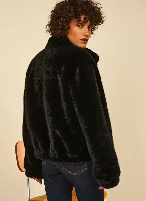 Sud Express Jackets & Coats|Manteau Court En Fausse Fourrure Noir Mucyli