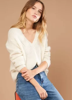 Sud Express Jumpers & Cardigans|Pull A Col V En Mohair Ecru Mannakayx