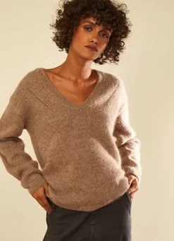 Sud Express Jumpers & Cardigans|Pull Col V En Mohair Vison Mannakayx